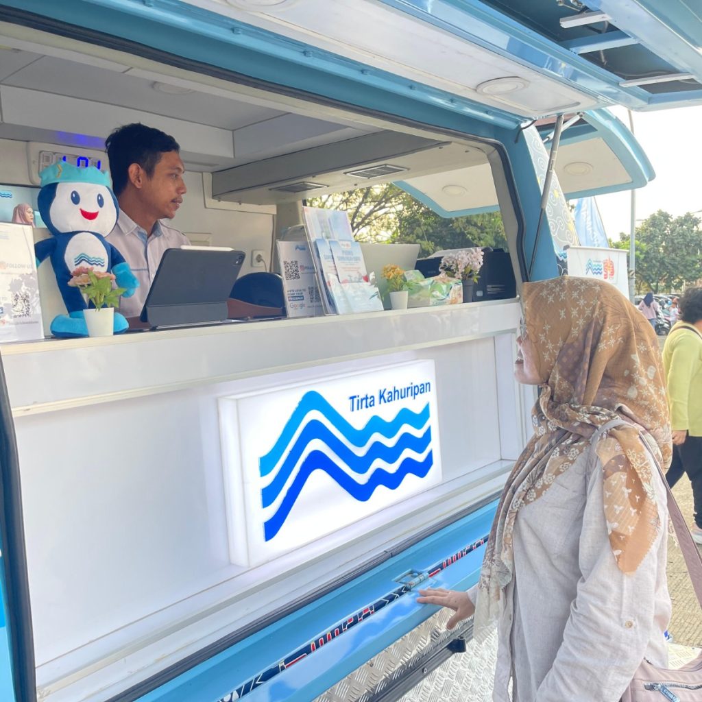 TIRTA KAHURIPAN APRESIASI PELANGGAN TERBAIKNYA DI HARI PELANGGAN NASIONAL
