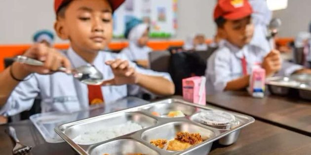PRESIDEN PRABOWO : MAKAN BERGIZI GRATIS DINIKMATI 44 JUTA ORANG