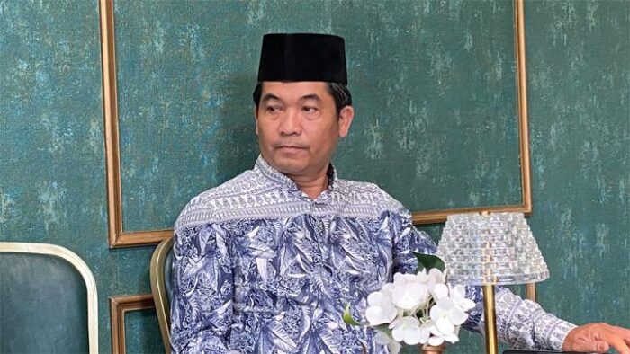 DPR DAN KPU DIDESAK TINDAK LANJUTI PUTUSAN MK TERKAIT GIBRAN TERBUKTI TAK PUNYA IJSAH SMA