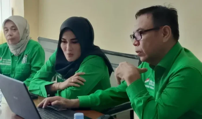 KPK PERIKSA VINNA LEDY, USUT KASUS DUGAAN KORUPSI GRATIFIKASI DI PEMKOT BENGKULU