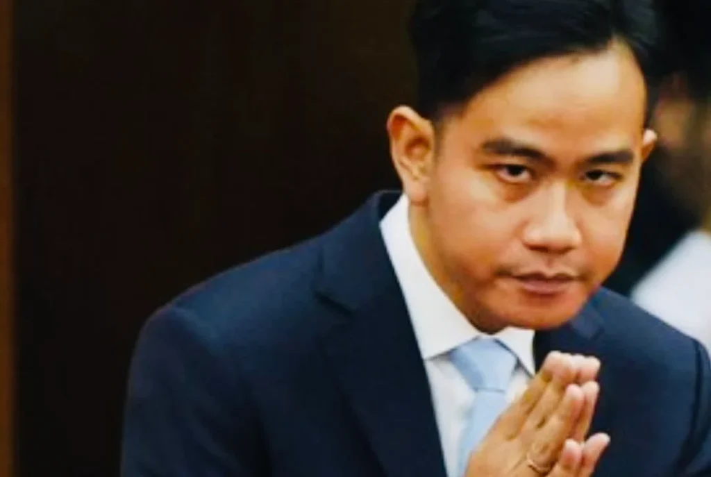 PRESIDEN TIDAK INTRVENSI, MK BACAKAN SENGKETA IJASAH MALAM INI