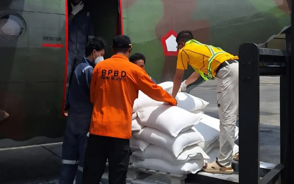 BMKG BERSAMA BPBD PROVINSI DKI LAKSANAKAN OMC TEKAN POLUSI DAN SUHU UDARA JAKARTA
