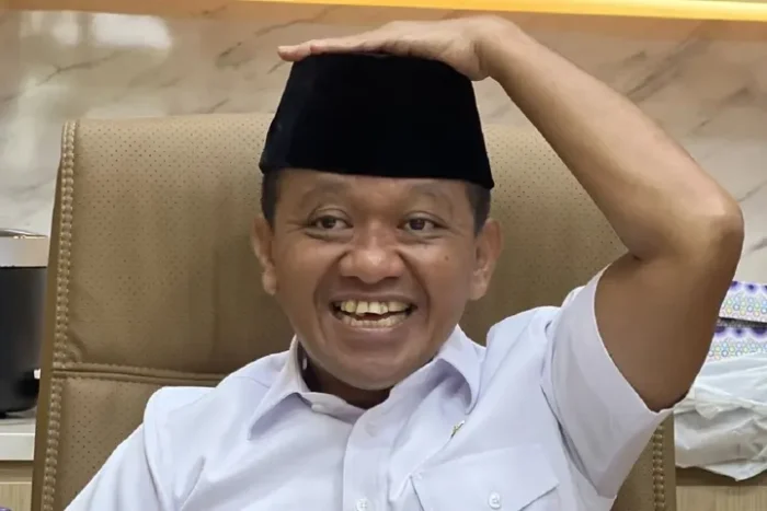 YLKI SURATI PRESIDEN PRABOWO MINTA MENTERI BAHLIL DICOPOT DARI JABATANNYA